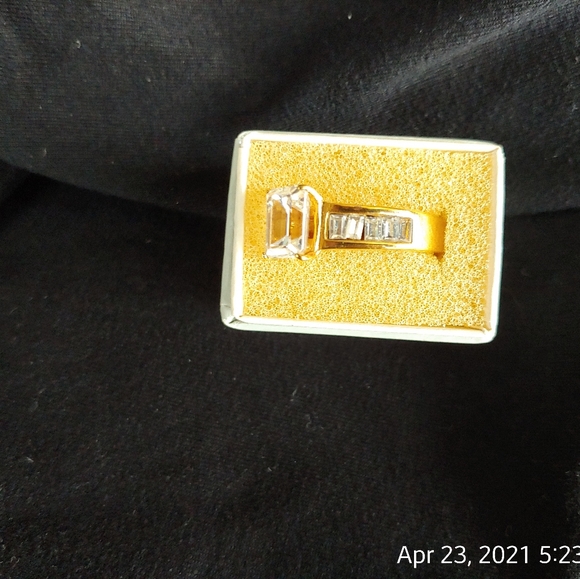 CZ 2k each emerald cut earrings and ring - Picture 3 of 3